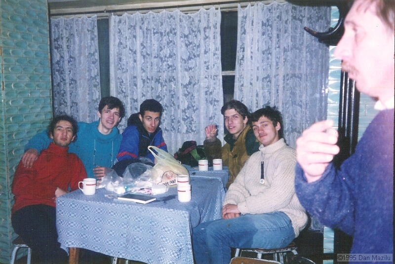 042.jpg