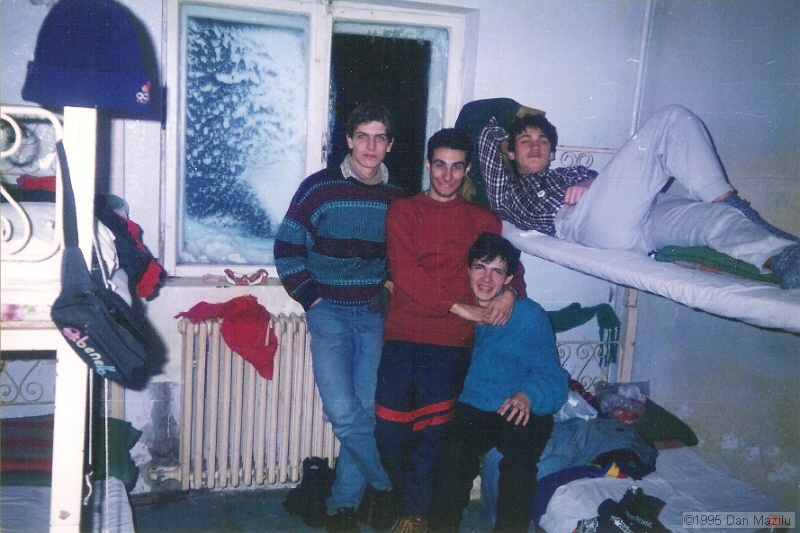 050.jpg