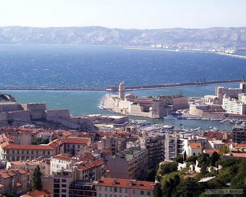 032.Intrarea_in_vechiul_port.jpg