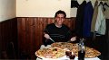 Cu_pizzele_pe_masa